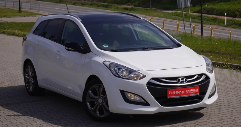 Hyundai I30 cena 29900 przebieg: 187000, rok produkcji 2014 z Starachowice małe 631